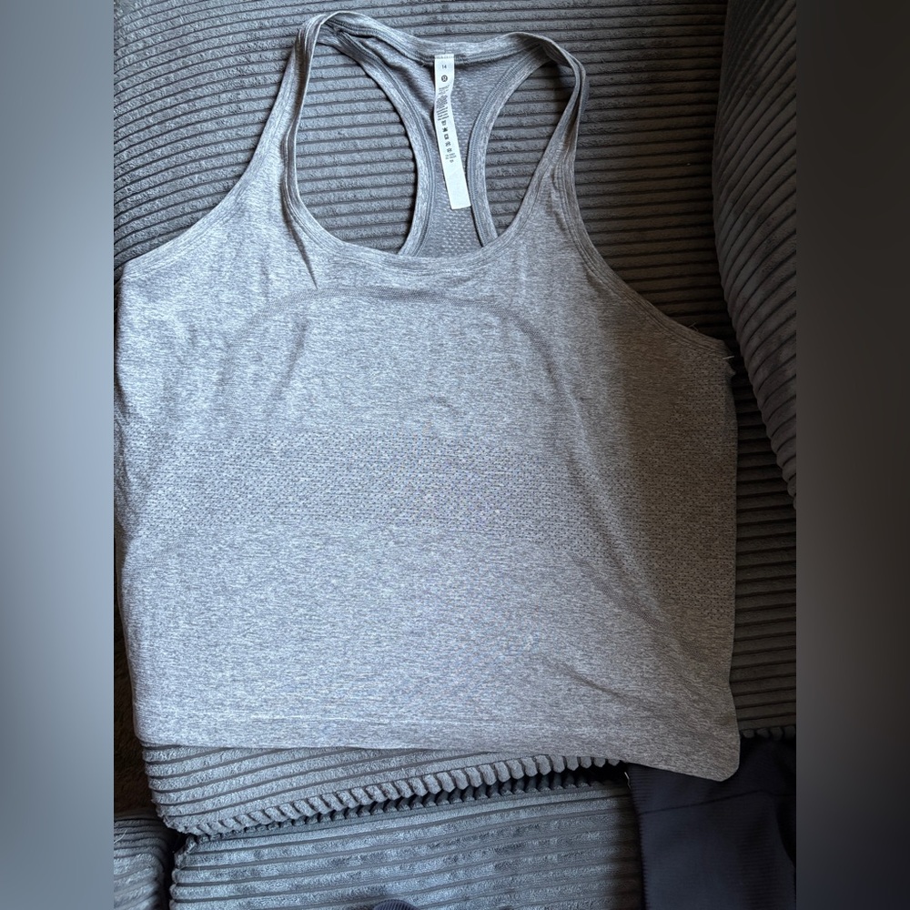 Swiftly Tech Racerback Tank Top 2.0 Waiste Length